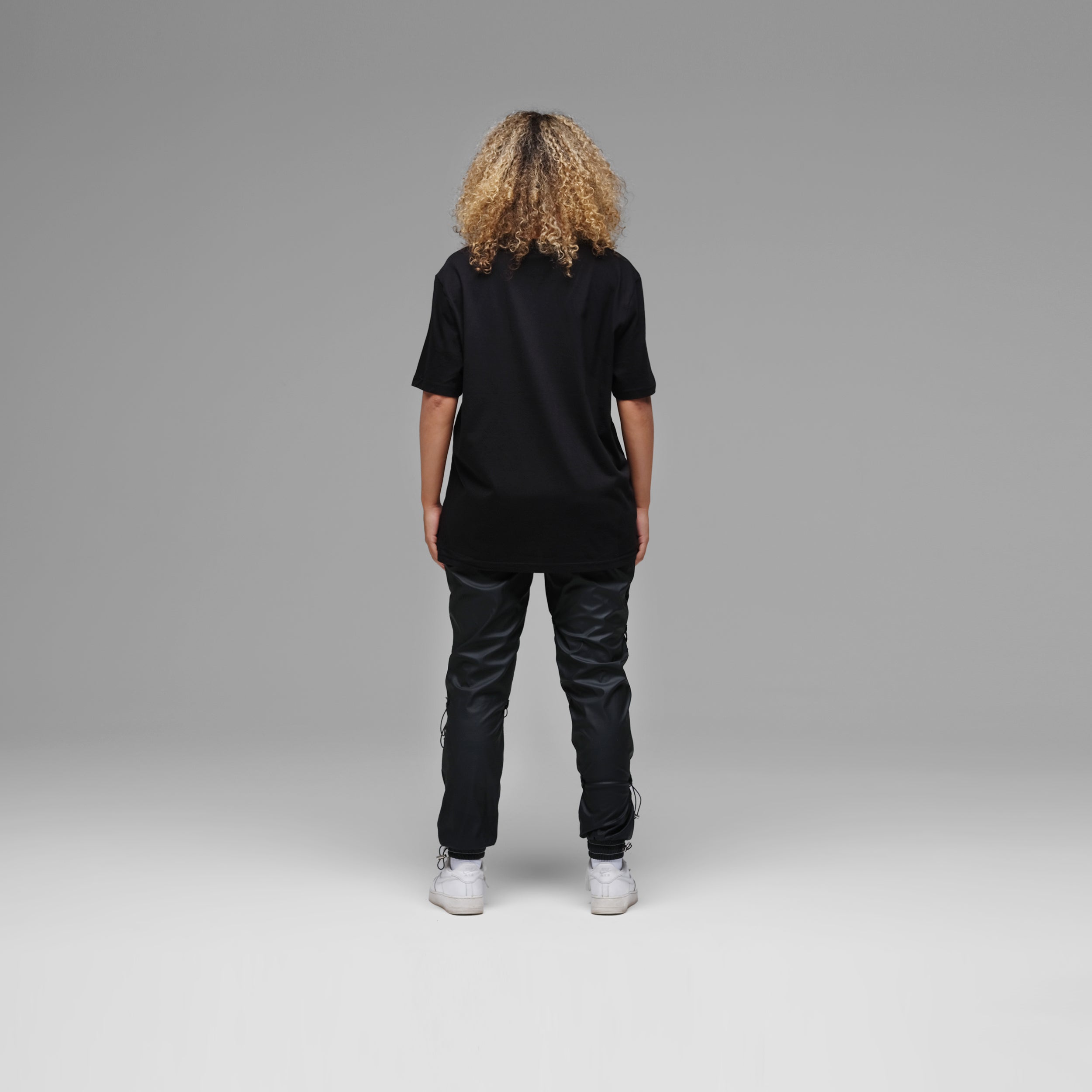 'Cold Heart' Black T-shirt By Taschan